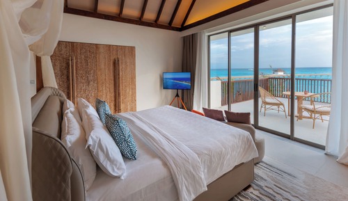 Three Bedroom Beach Pool Suite