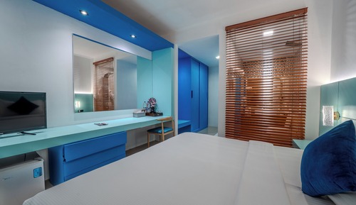 Deluxe Double or Twin Room, 1 King Bed, Refrigerator, Beachfront