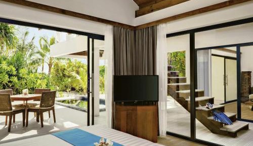 Beach Pool Villa Sunset, Living space, Sunbed & Swing, daily free flow chocolate hour, free snorkeling gear & non-motorized water sports