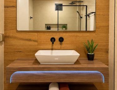 Superior Deluxe Double or Twin Room 
