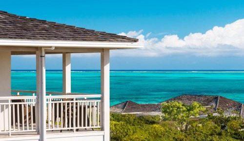 Ridgetop Ocean View Suite