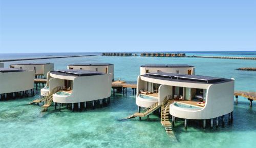 One-Bedroom Overwater Pool Villa King