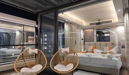 Deluxe Double Room with Balcony