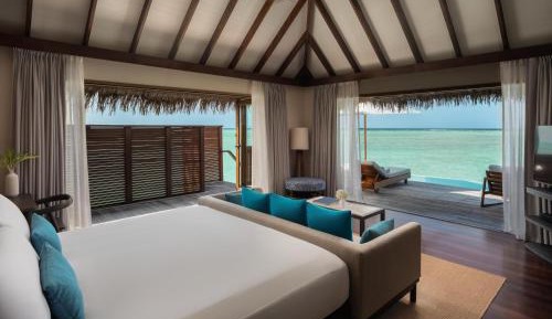 Deluxe Water Villa with Pool