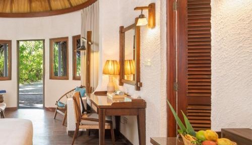 Deluxe Beach Bungalow