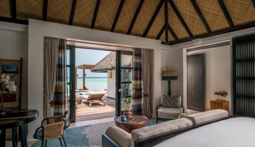 Sunset Two-Bedroom Water Suite with Pool - Room Rate inclusive of breakfast for 4 adults
