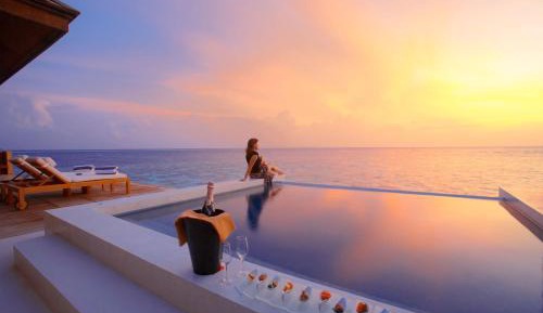 Sunset Water Suite with Private Pool