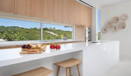 North Shore 4 Bedroom Oceanview House 