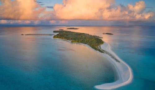 Sunset Deluxe Beach Villa - 50% off domestic transfers for stays of 7+ nights (book from 23 Mar 26, stay until 30 Sep 26)