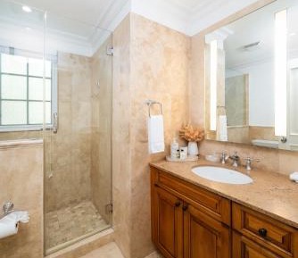 2 Bedroom Suite with Pool View