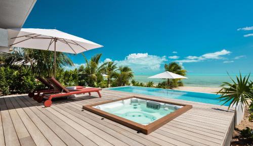 Long Bay 5 Bedroom Beachfront Villa
