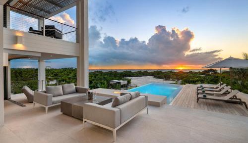 Grace Bay 6 Bedroom Oceanview Villa 