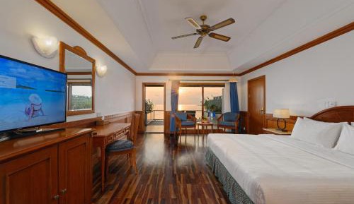 Sunset Water Villa - 50% off domestic transfers for stays of 7+ nights (book from 23 Mar 26, stay until 30 Sep 26)