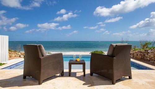 One Bedroom Beachfront Villa 