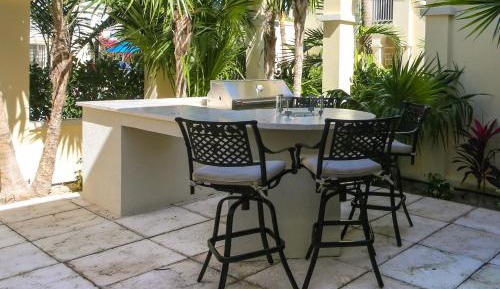 2 Bdrm Lanai Bungalow