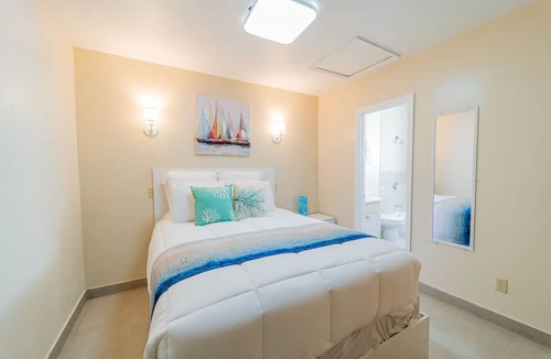 Providenciales Bed & Breakfast | Le Bleu Bed and Breakfast