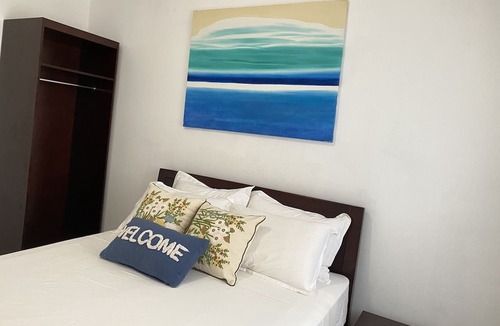 Venetian Road Settlement Apartment | Lovely 2-bedroom Apartment in the Venetian Road