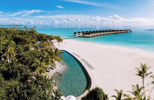 Raa Atoll Hotel | RAAYA By Atmosphere