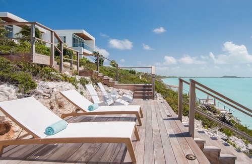 Venetian Road Settlement Villa | Top villa with fantastic views