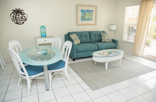Grace Bay Condo | Island Club Turks