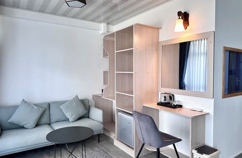 Fulidhoo House | Galaxy Sunrise Guesthouse