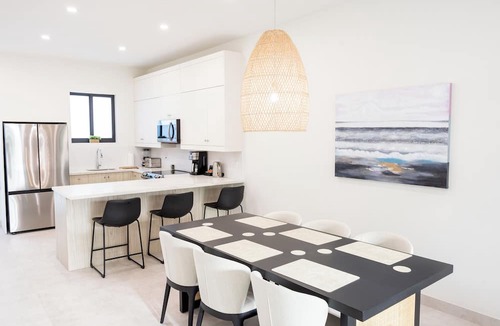 Grace Bay Hotel | Seascape Grace Bay Hotel & Townhome Villas