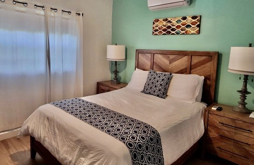 Grace Bay Hills Villa | Beautiful villa West with pool- 5 minutes to Gracebay beach
