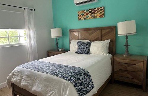 Grace Bay Hills Villa | Beautiful villa West with pool- 5 minutes to Gracebay beach
