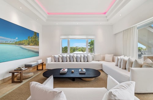 The Bight Condo | The Yacht Club TC