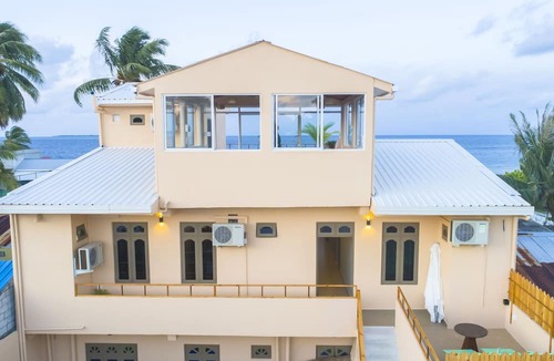 Omadhoo House | Nemo Inn