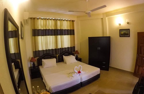Dharavandhoo House | Hanifaru Transit Inn