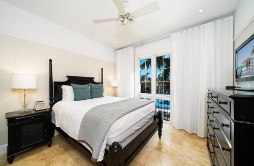Grace Bay Hotel | The Regent Grand