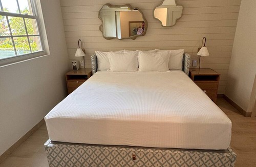 The Bight Hotel | Beachfront at Windsong on the Reef