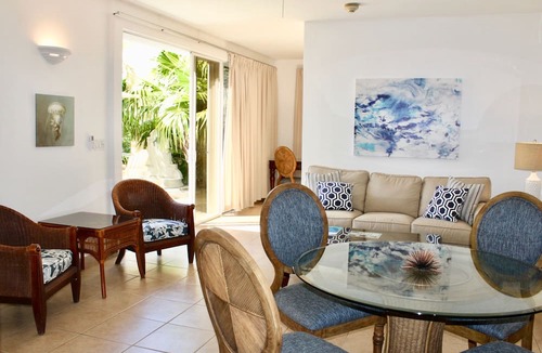 The Bight Hotel | Bungalows at Windsong on the Reef