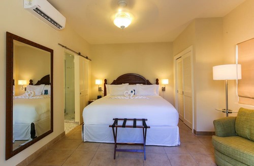 The Bight Hotel | Bungalows at Windsong on the Reef