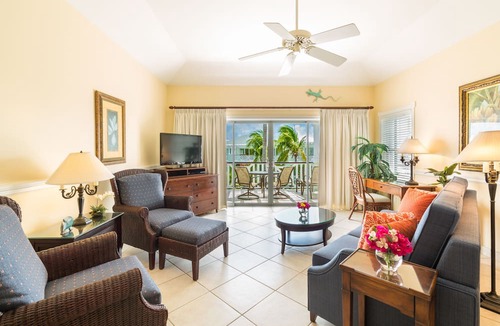 Grace Bay Hotel | Royal West Indies Resort