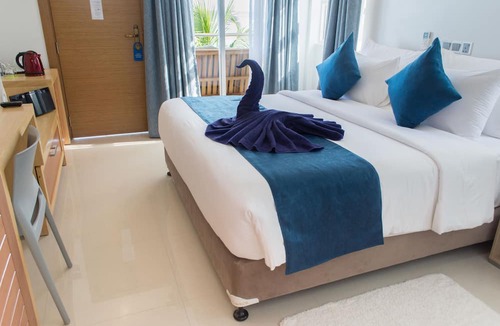 Thulusdhoo Island House | Reef Edge Thulusdhoo