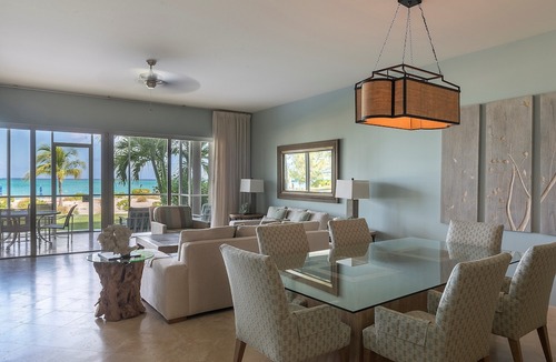 Grace Bay Villa | Oceanfront Luxury Condos on the most exclusive stretch of Grace Bay Beach