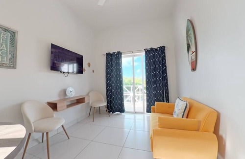 Grace Bay Apartment | 21 North Hotel
