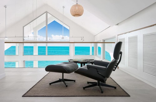 Ocean Point Villa | La Mer Villa South Oceanfront Luxury on Sapodilla Bay