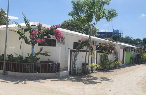 Huraa House | Luk inn at huraa
