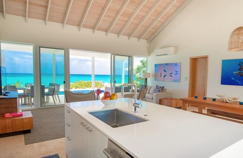 Cockburn Harbour Hotel | Sailrock South Caicos, Small Luxury Hotels of the World