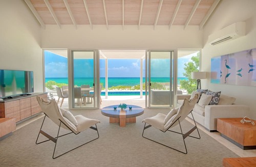 Cockburn Harbour Hotel | Sailrock South Caicos, Small Luxury Hotels of the World
