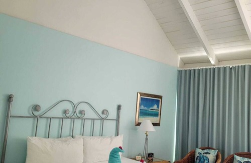 Grace Bay Hotel | Sibonné Beach Hotel