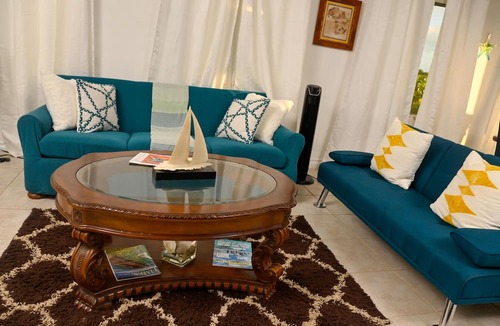 Cooper Jack Bay Settlement House | Villa Serenity by the water