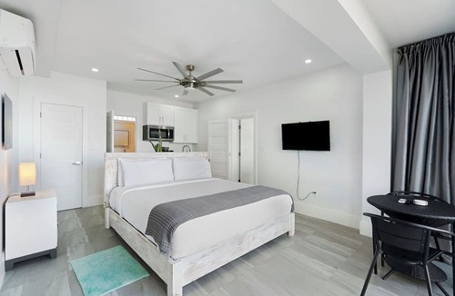 Blue Hills Villa | Dream Villas Provo