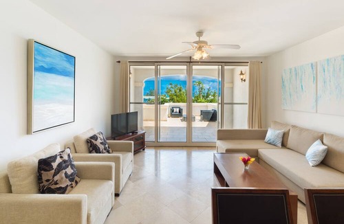 The Bight Condo | La Vista Azul Modern Condo Ocean Views