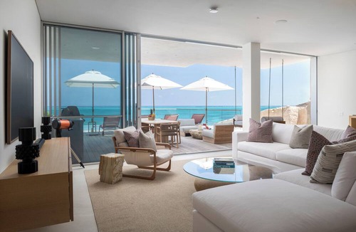 Leeward Settlement Apartment | Beach Enclave