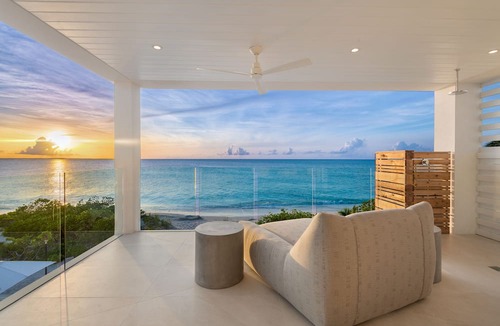 Leeward Settlement Apartment | Beach Enclave