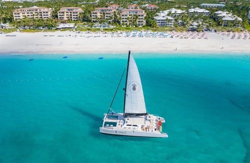 Providenciales Hotel | Wake up to Ocean Vistas in This Peaceful Island Getaway Villa